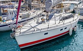 Relaxing Stay On A 38Ft Sail Yacht
